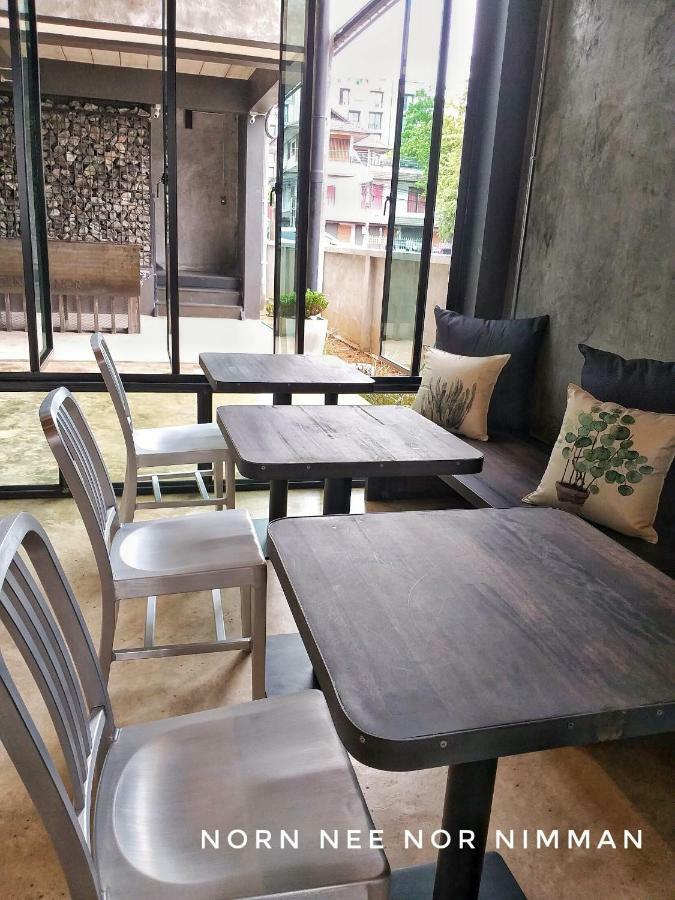 Hostel Norn Nee Nor Chiang Mai Exterior foto